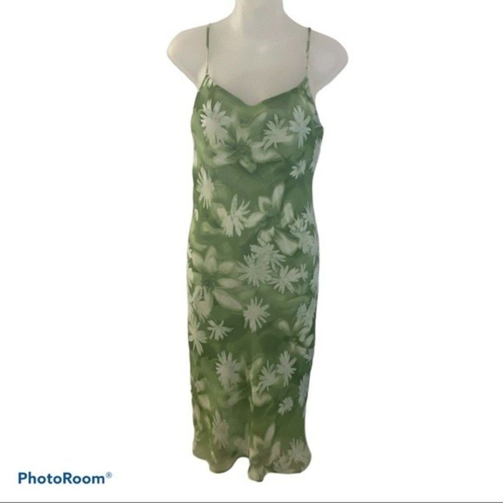 Forever 21 Vintage Green Floral Thin Strap Midi Dress